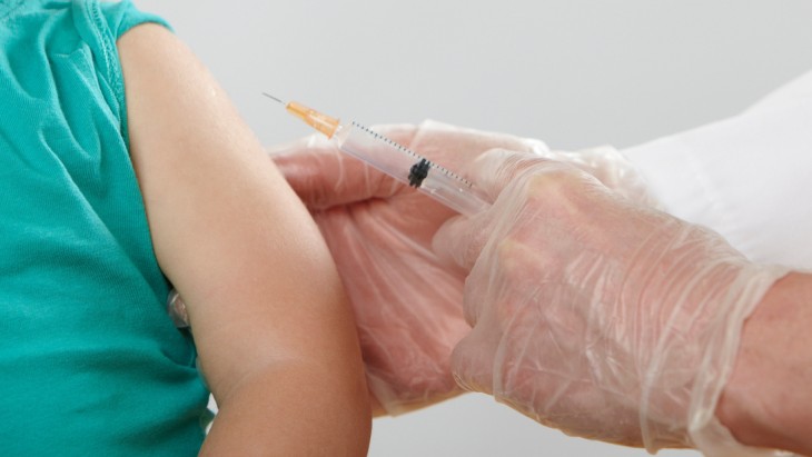 Как сделать вакцинацию ребёнка менее напряжённой